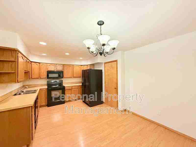 15315 Ne 181st St #B - Photo 4 of 24