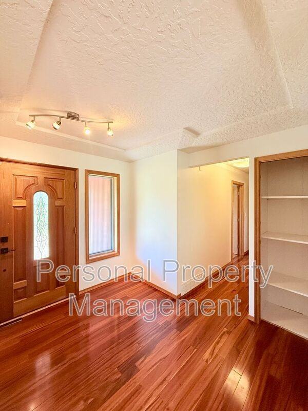 1308 Nw 50th St - Photo 2 of 36