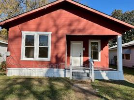 2924 Dupont St - Photo 1 of 1