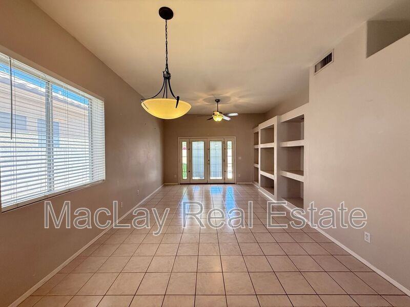 5153 W Dublin Ln - Photo 7 of 23