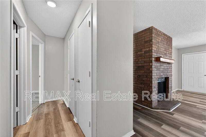 4418 W Acoma St - Photo 5 of 18