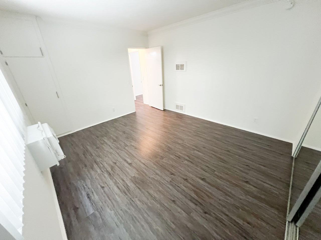 11839 Magnolia Apartments - Photo 4 of 15
