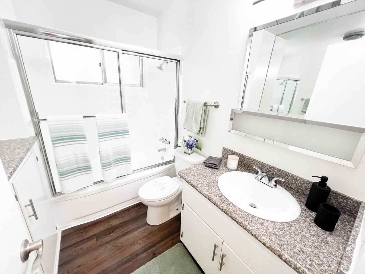 11839 Magnolia Apartments - Photo 5 of 15