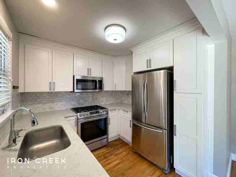 21 Brevard Rd #A - Photo 5 of 18
