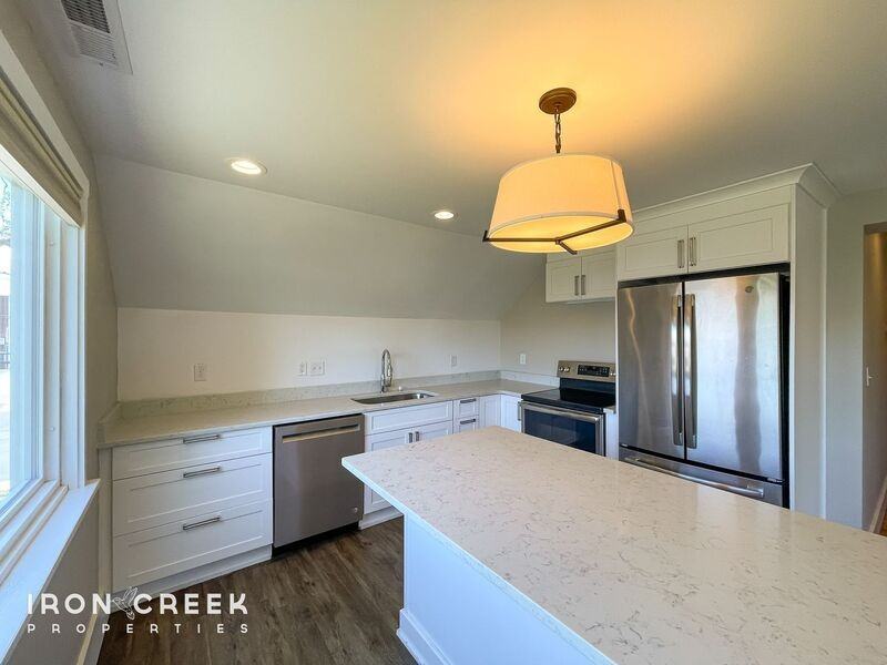 21 Brevard Rd #B - Photo 5 of 18