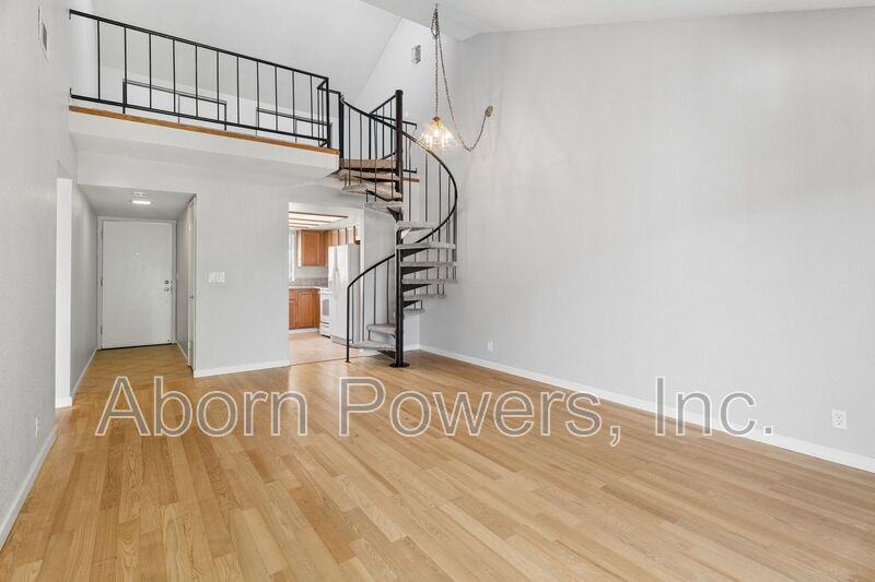 3180 Country Club Dr #3B - Photo 2 of 17