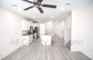 featured image of 30 Sandywoods Ct