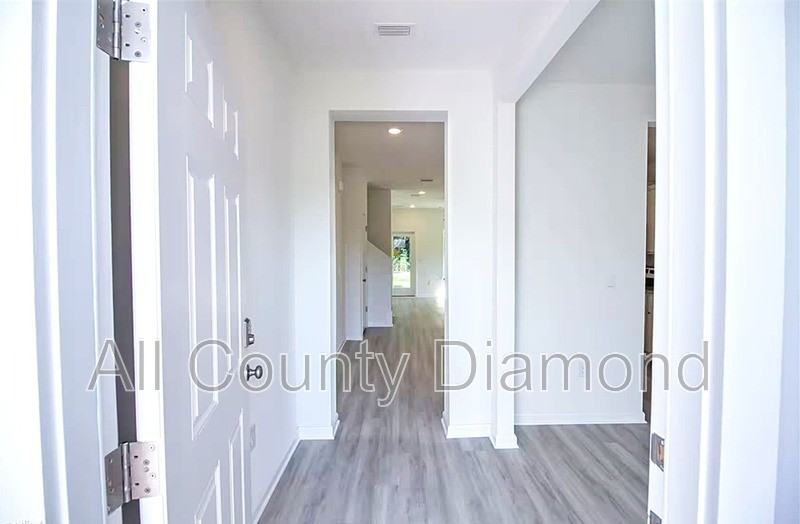 30 Sandywoods Ct - Photo 2 of 20