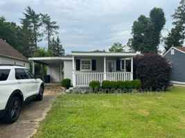 featured image of 4311 Lazard St