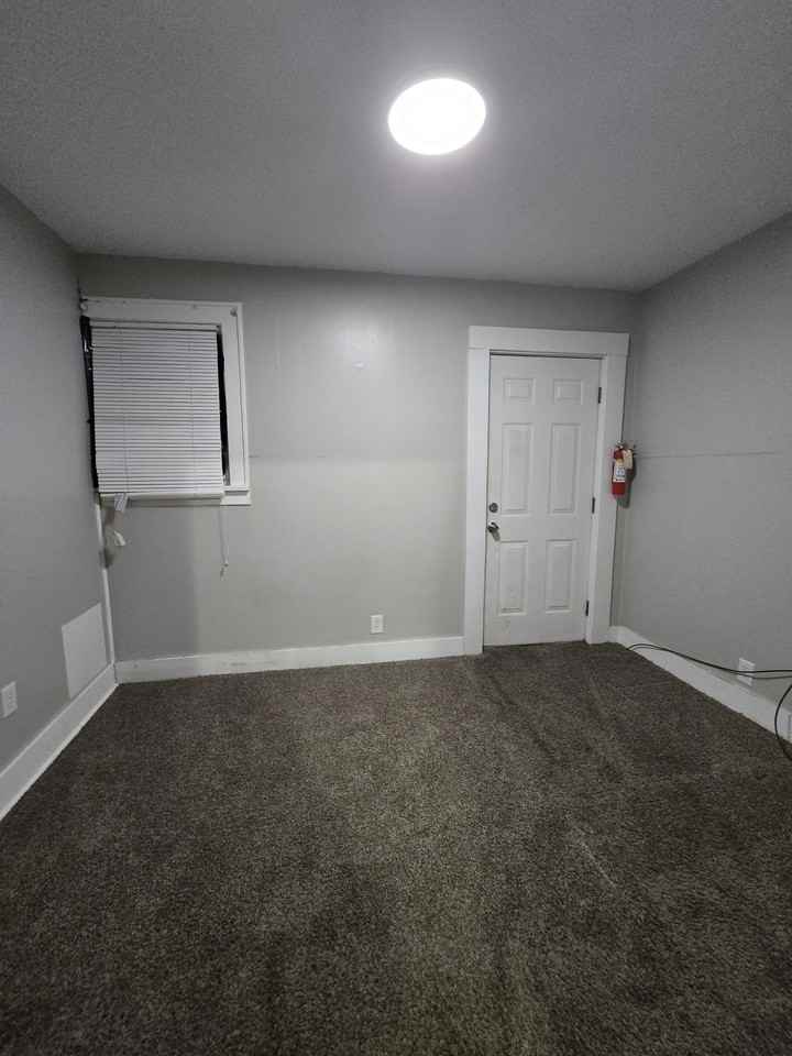 Minerva Ct Nw #1810 - Photo 2 of 5