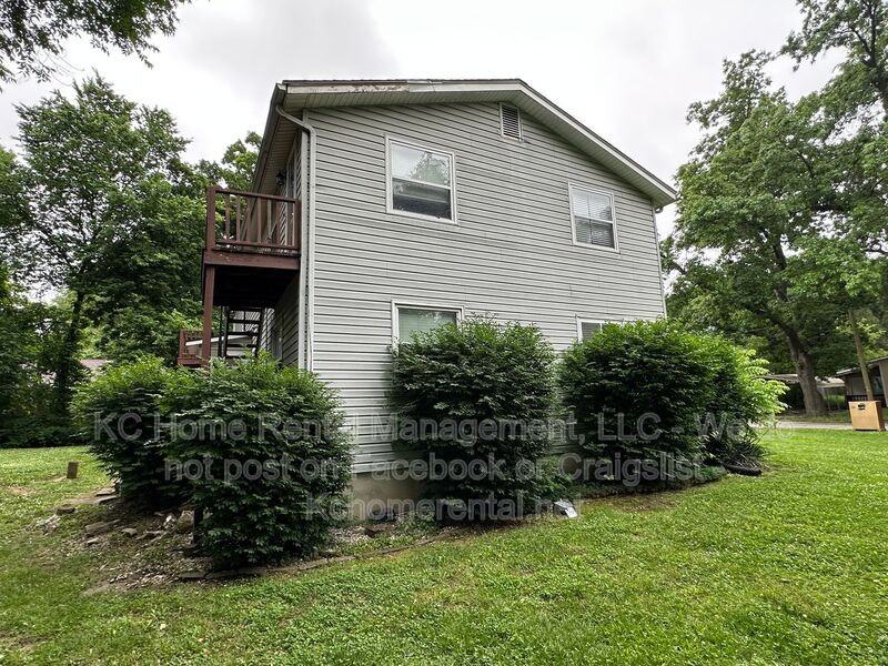 4400 Ne 46th Ter Apt 1w - Photo 5 of 33