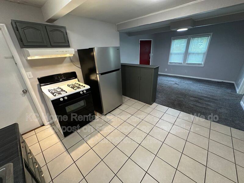 4400 Ne 46th Ter Apt 1w - Photo 7 of 33