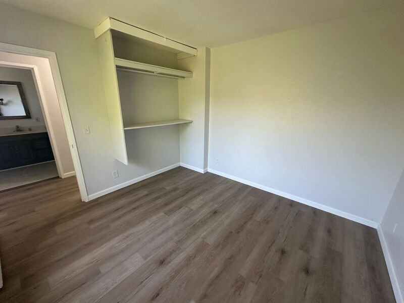 1123 Highland St #A - Photo 6 of 14
