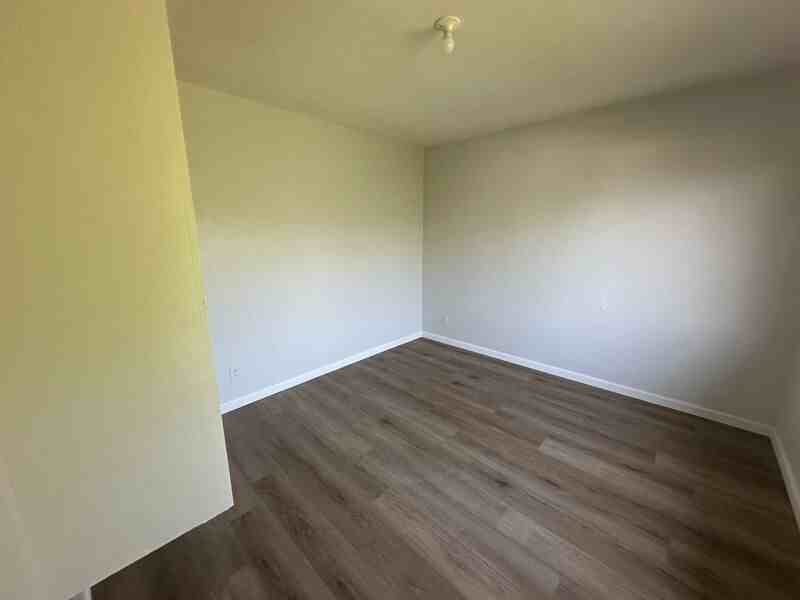 1123 Highland St #A - Photo 7 of 14
