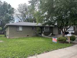 featured image of 838 Mount Evans St
