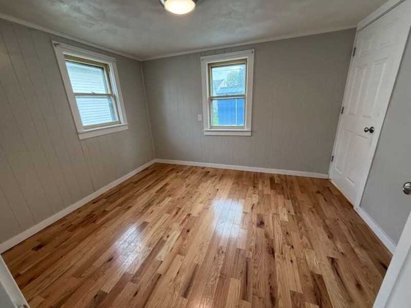 821 E Wilson Ave - Photo 7 of 11