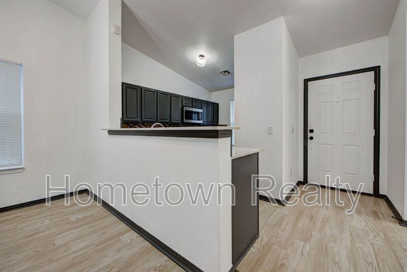 1716 Nw 150th Ter - Photo 3 of 26