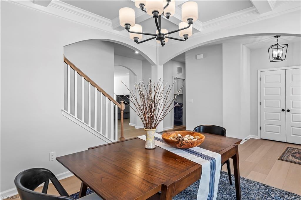 7260 Huntgate Dr #1 - Photo 4 of 27