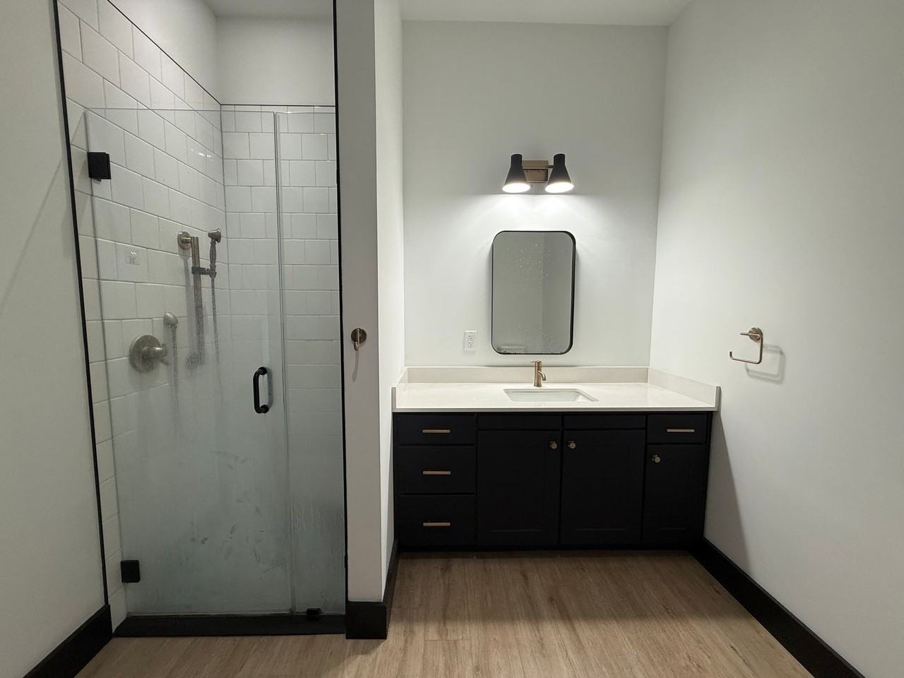 Watermark Residences - Photo 3 of 5
