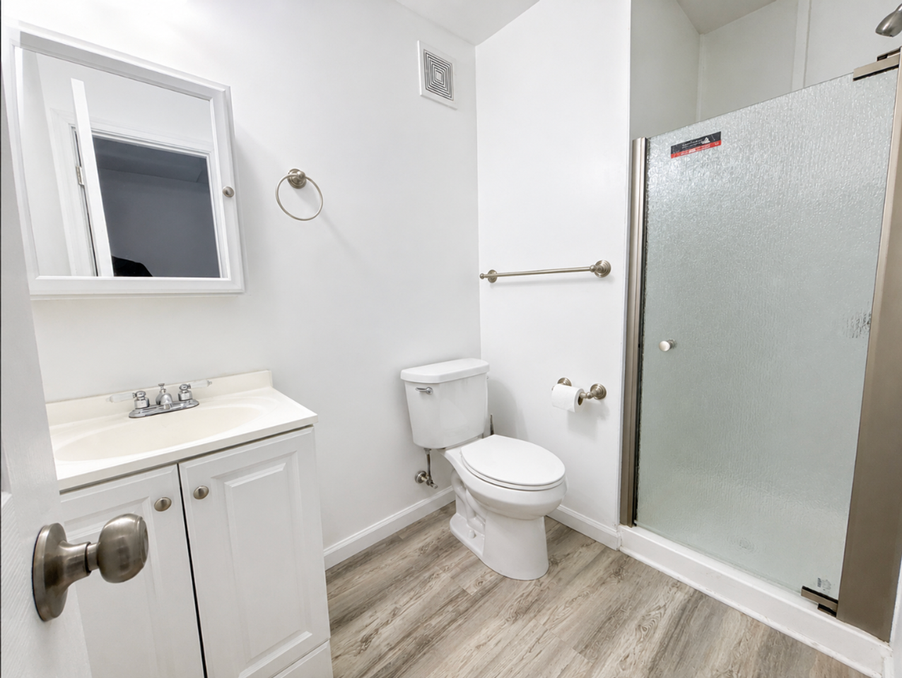 318 N Paca St - Photo 5 of 5