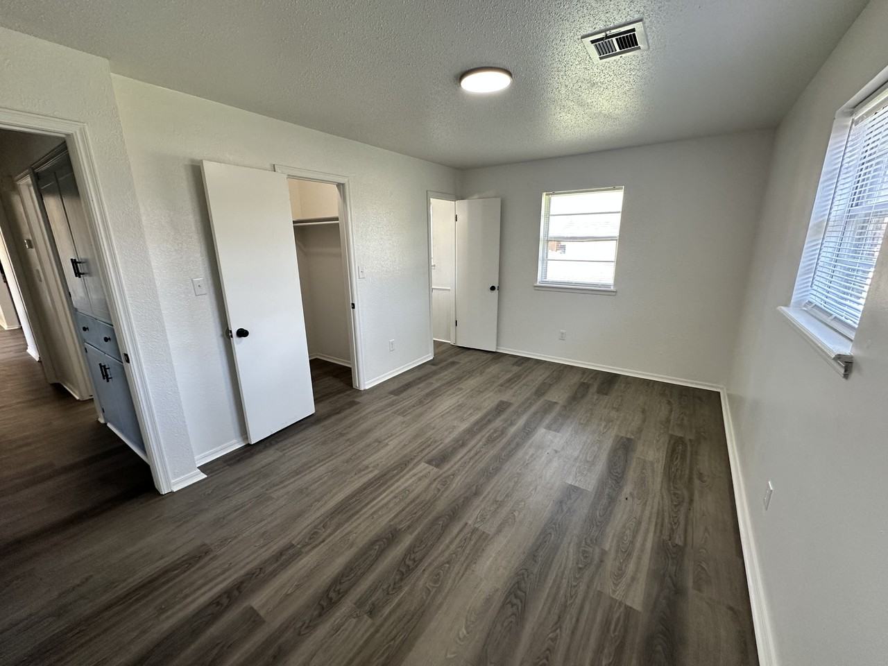 1340 Nw 106th St #1 - Photo 7 of 17