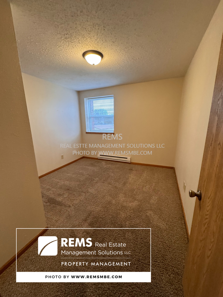 122 Maine Street - Photo 3 of 13