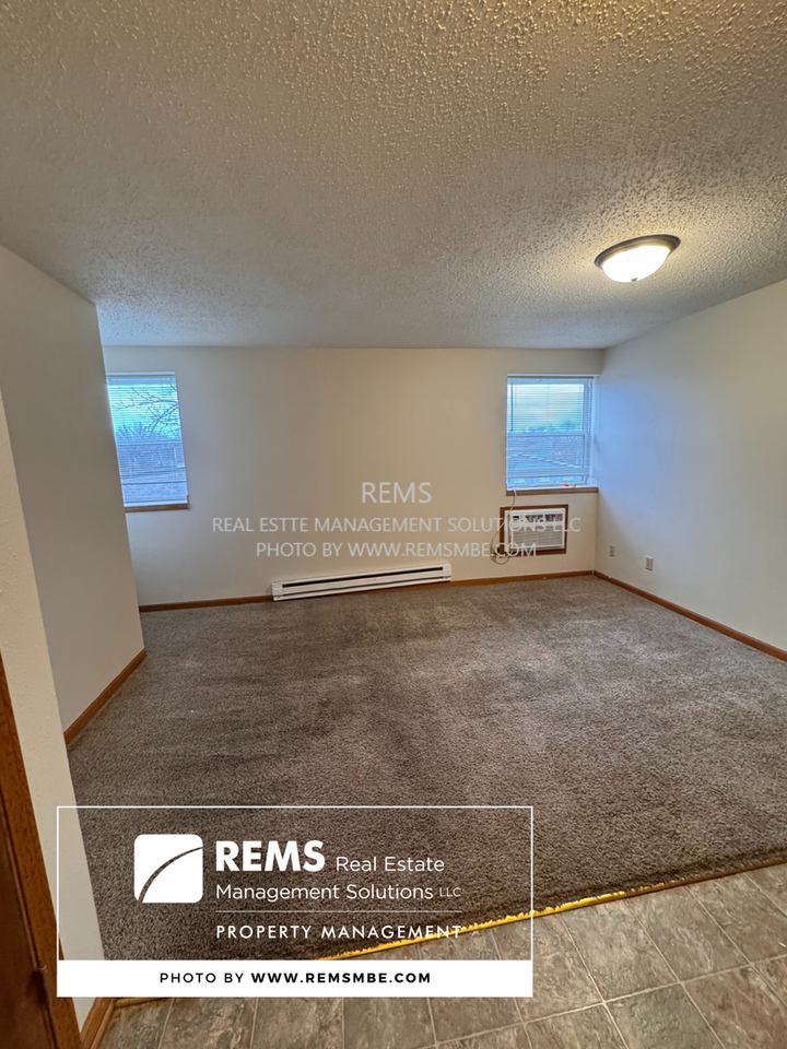 122 Maine Street - Photo 5 of 13