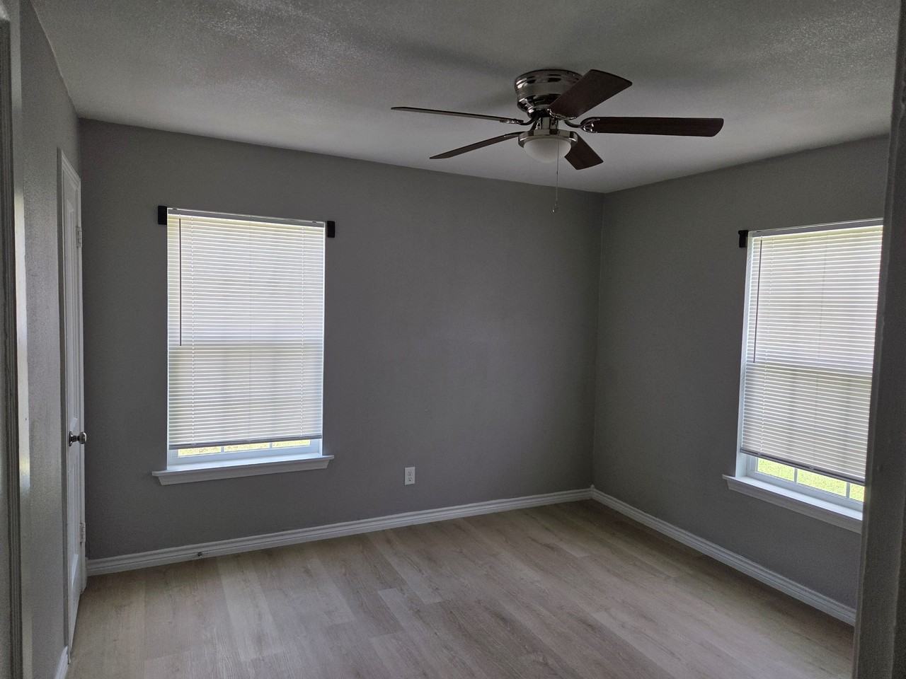 1107 Middleton Street - Photo 4 of 8