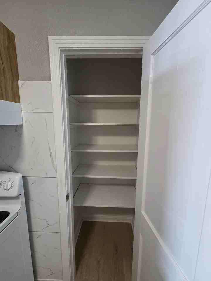 1107 Middleton Street - Photo 6 of 8