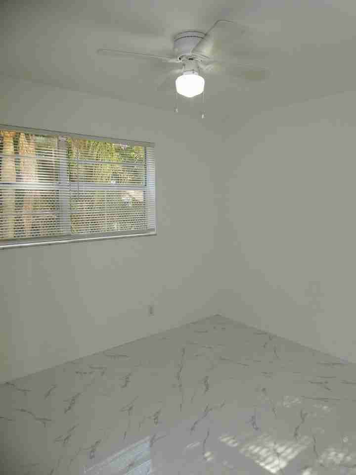 2500 NW 9th Avenue - Photo 3 of 12