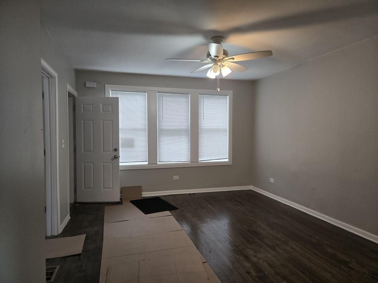 5244 South Ashland Avenue - Photo 2 of 10