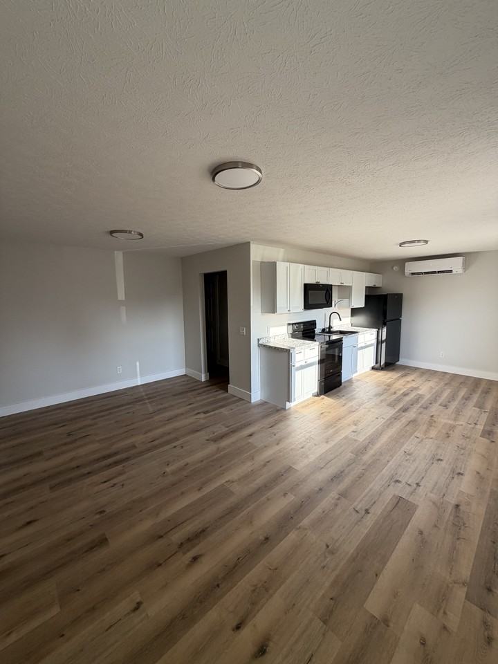 301 Crist St #5 - Photo 2 of 6
