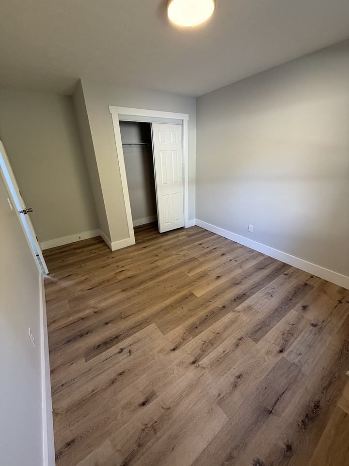 301 Crist St #5 - Photo 6 of 6