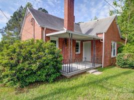 featured image of 720 S Main St #1