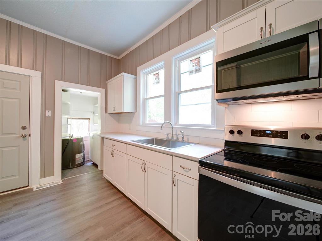 720 S Main St #1 - Photo 5 of 23