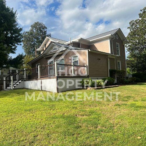 527 Patrick St - Photo 6 of 42