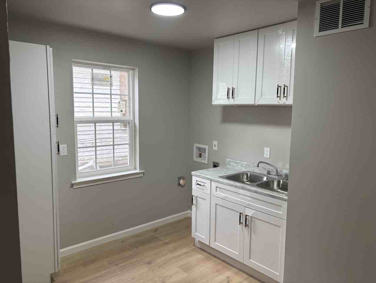 761 Richmond Ave #3 - Photo 3 of 5