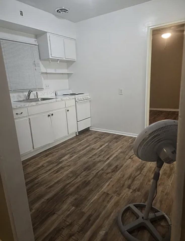 4157 Harrison - Photo 5 of 10