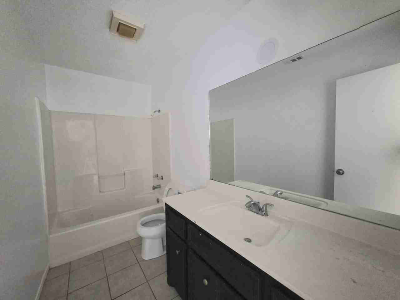 4108 North 24th Lane - Photo 4 of 11