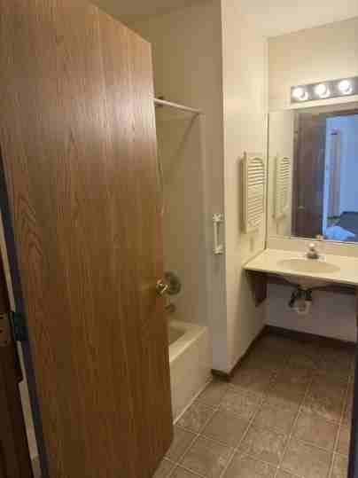 2066 Bradley Ct - Photo 5 of 5