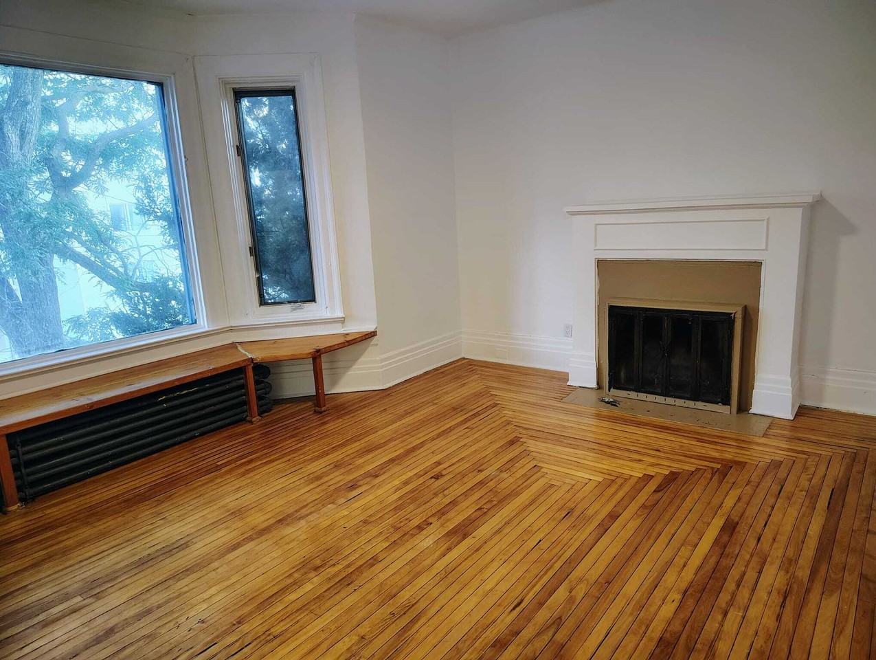 301 Wilbrod Street - Photo 4 of 49