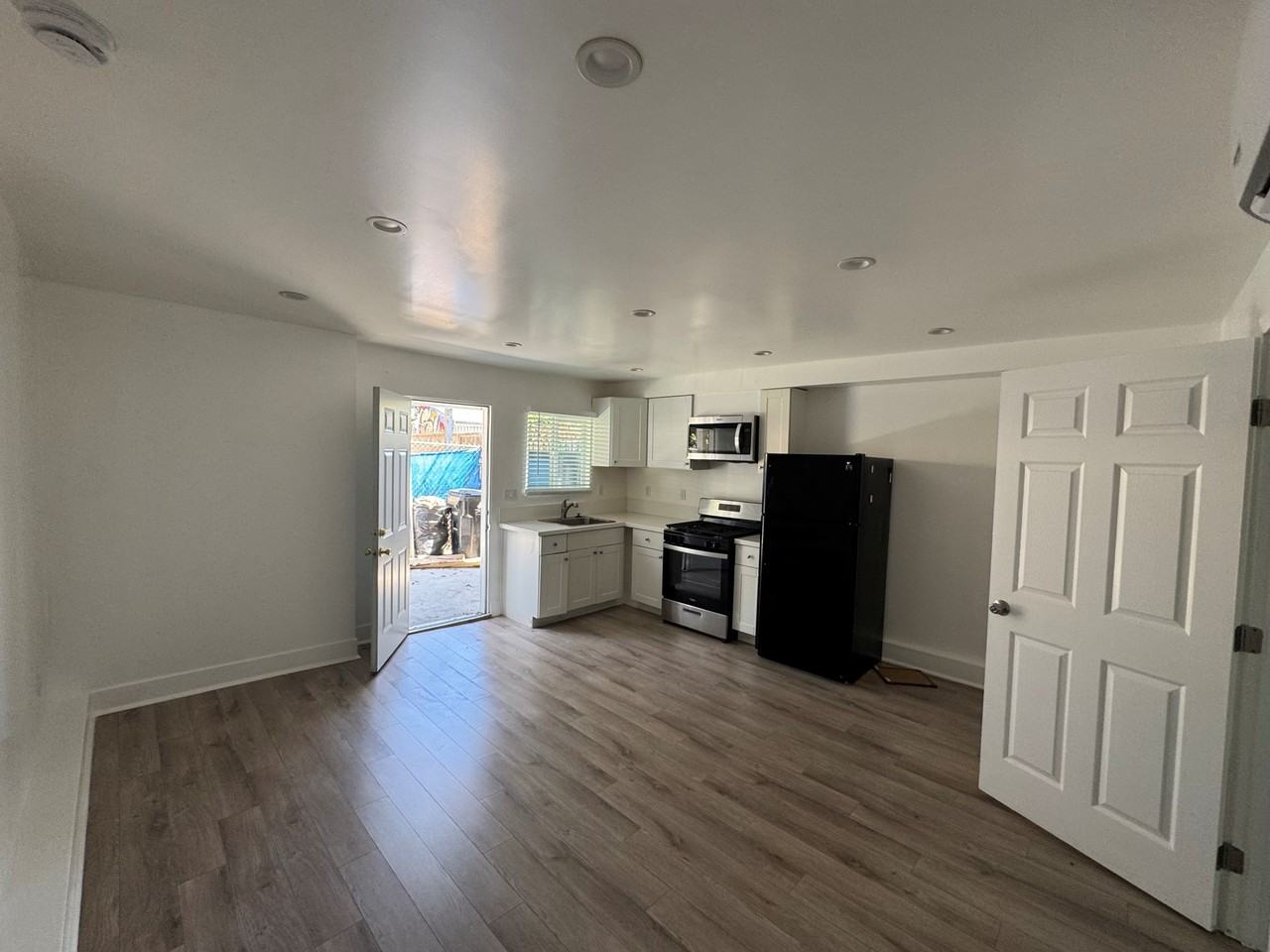 1114 W. 55th St. - Photo 2 of 6