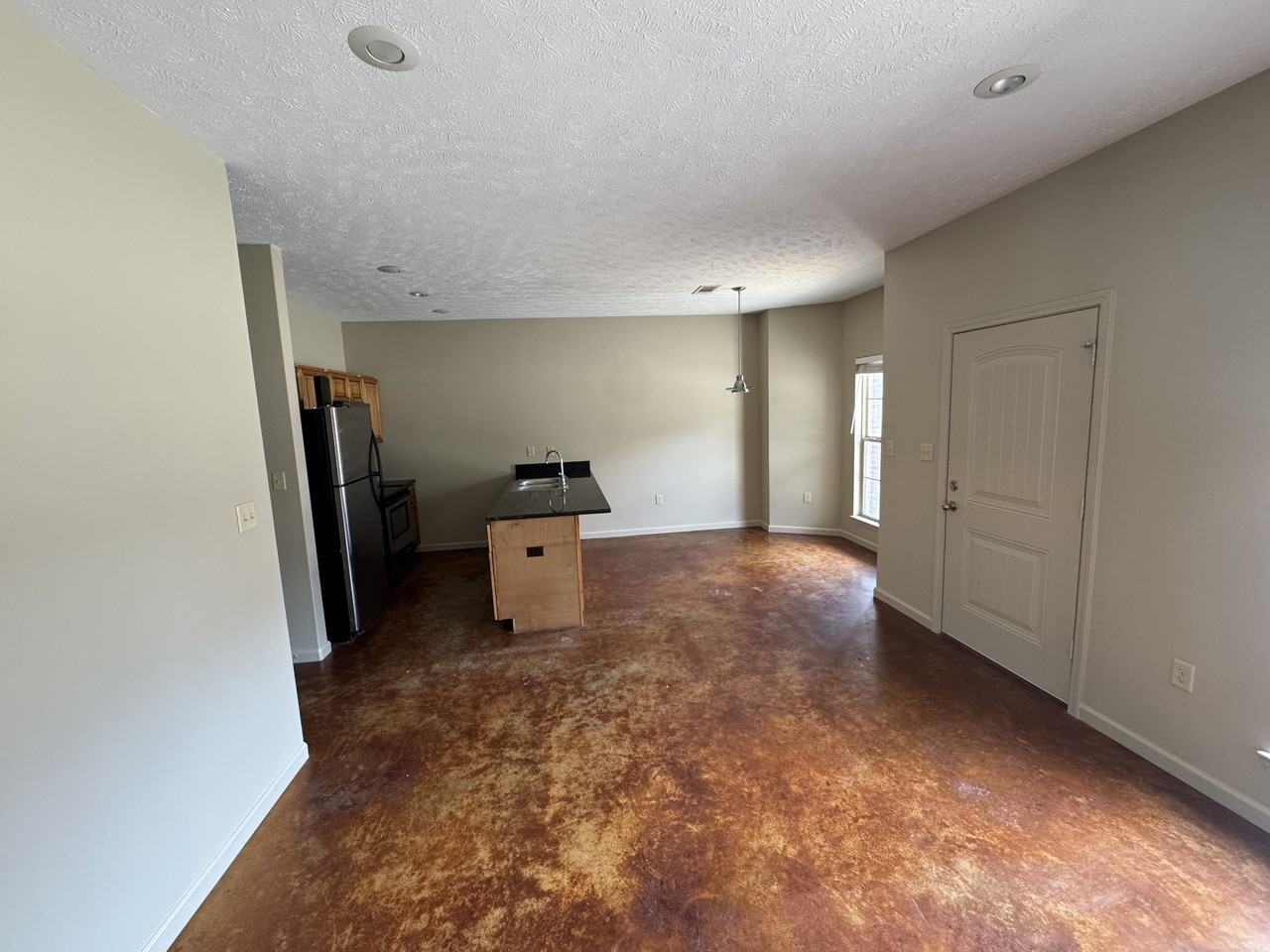 2000 Ozark Drive - Photo 2 of 11
