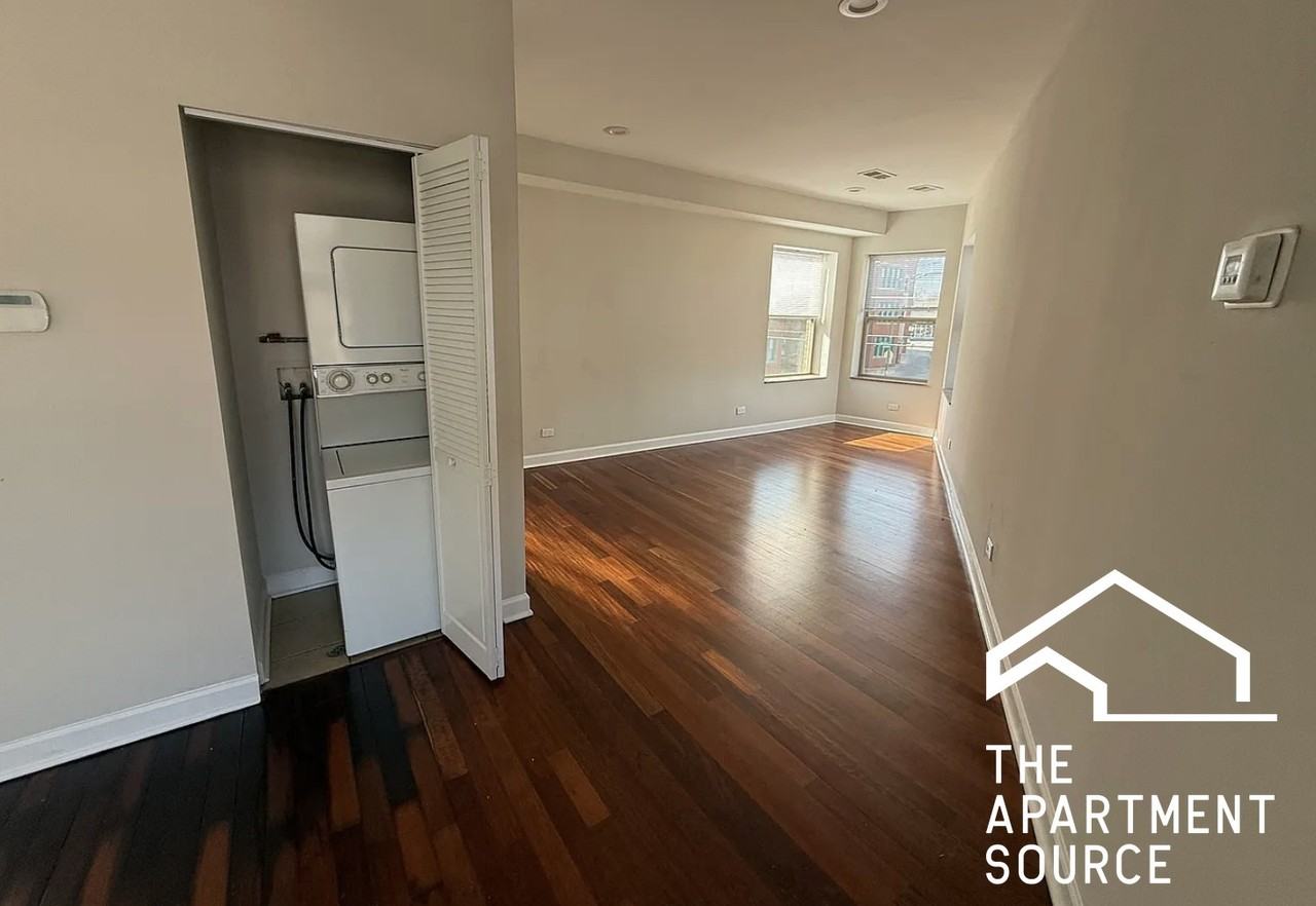2048 W Touhy Ave #3 - Photo 3 of 5
