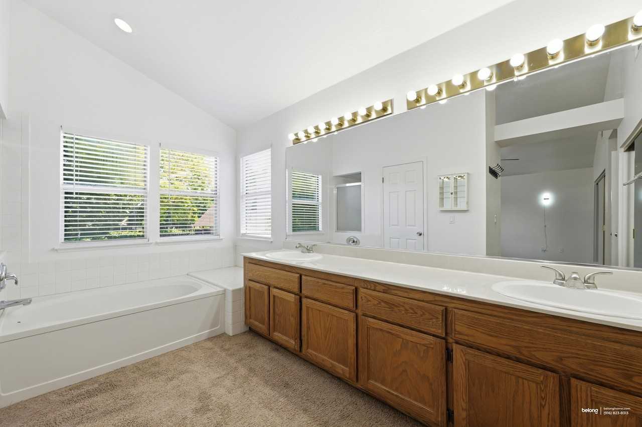 8336 Lonely Hill Way - Photo 7 of 23
