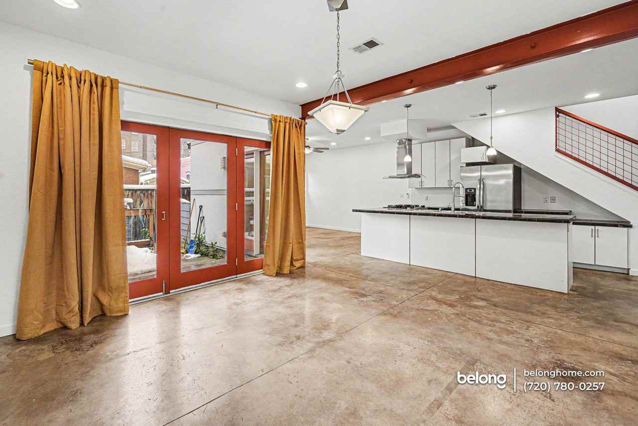 3817 King St - Photo 2 of 50