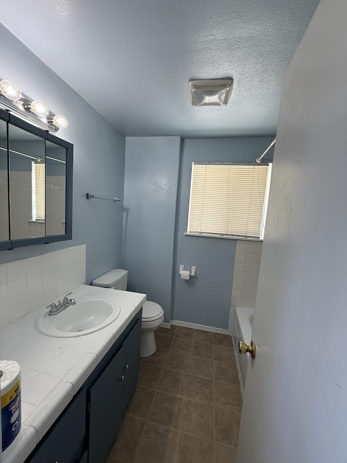 1110 N 16th St #1110-16th - Photo 4 of 14