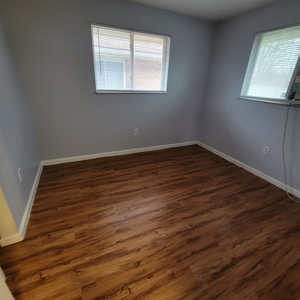426 S 15th St #422 - Photo 3 of 3
