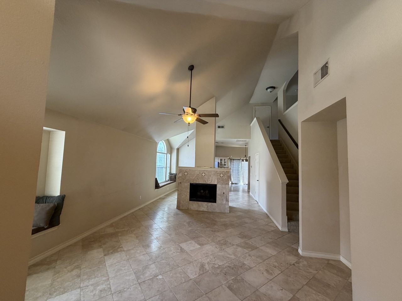 2905 Nandina St - Photo 2 of 13