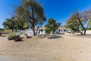 featured image of 11832 N Oakhurst Way